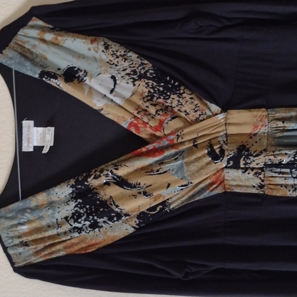 Monroe and main plus size dress black with Y front colorful pattern size XL NWOT - Picture 2 of 4